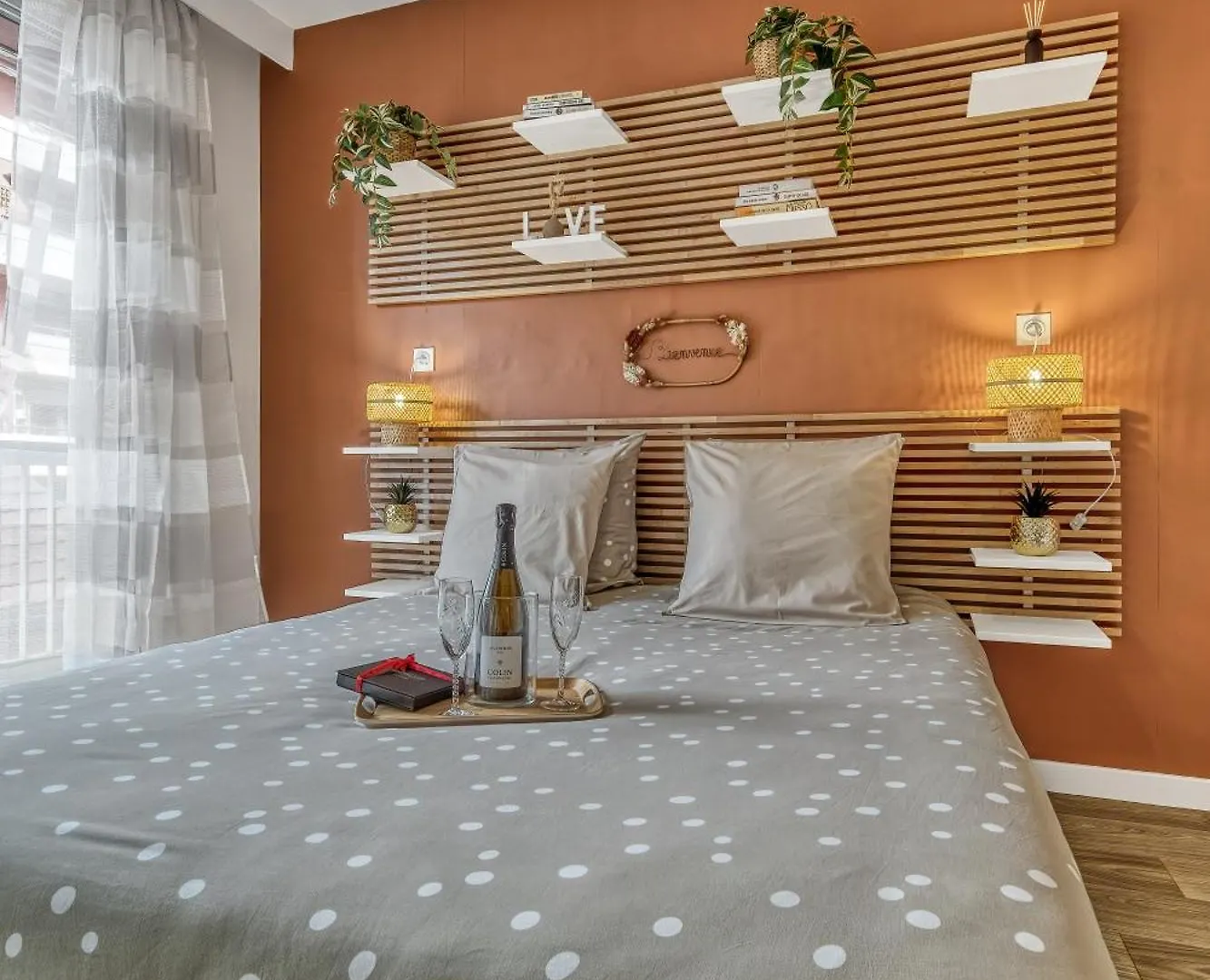 Studio Victoria Spa, Au Coeur Du Centre-Ville Cabine Hammam -Wifi -Grand Lit Double Queen Size 160X200Cm Aix-les-Bains 0*,  France