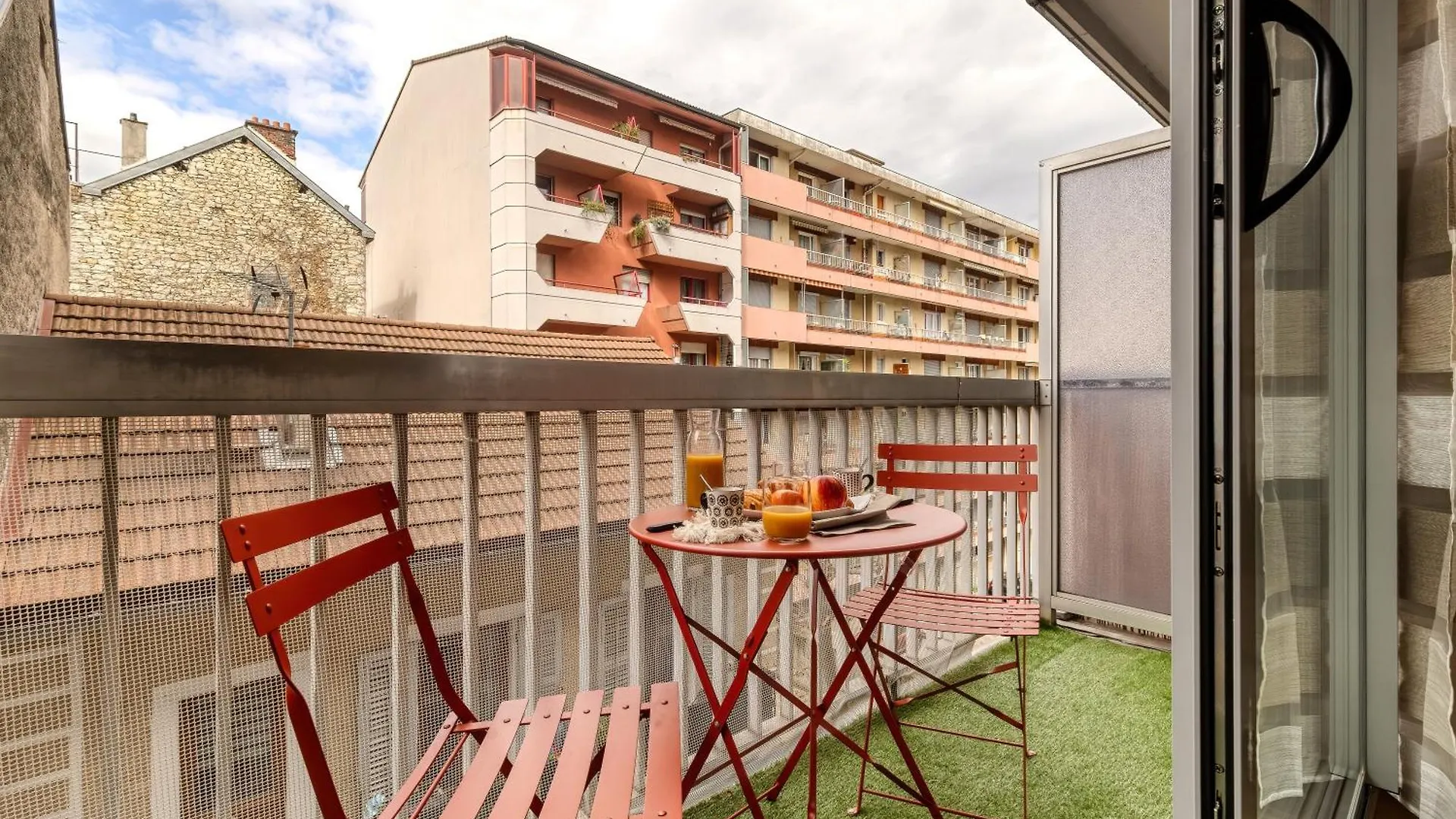 Studio Victoria Spa, Au Coeur Du Centre-Ville Cabine Hammam -Wifi -Grand Lit Double Queen Size 160X200Cm Aix-les-Bains Apartment